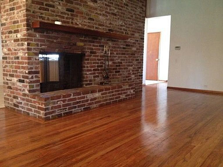 1st image of 1136 SE Oak St
