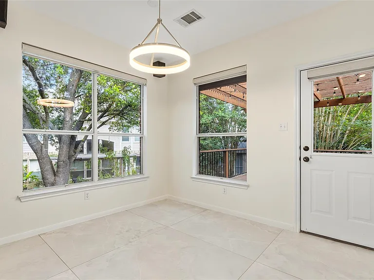 10329 Kilmarnock Dr — Photo 14