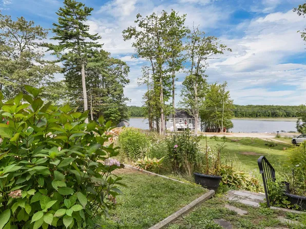 9 Warbonnet Lane, Gilmanton, NH 03237