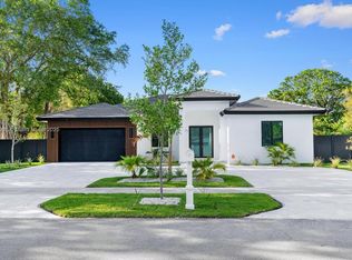 12755 SW 193rd Ter, Miami, FL 33177