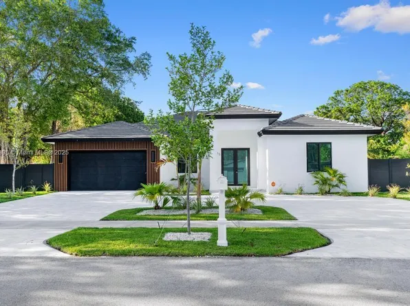 12755 SW 193rd Ter, Miami, FL 33177