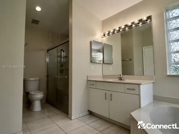 2686 Palmer Pl, Fort Lauderdale, FL 33332
