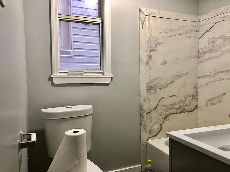 4521 S Honore St #1F — Photo 6