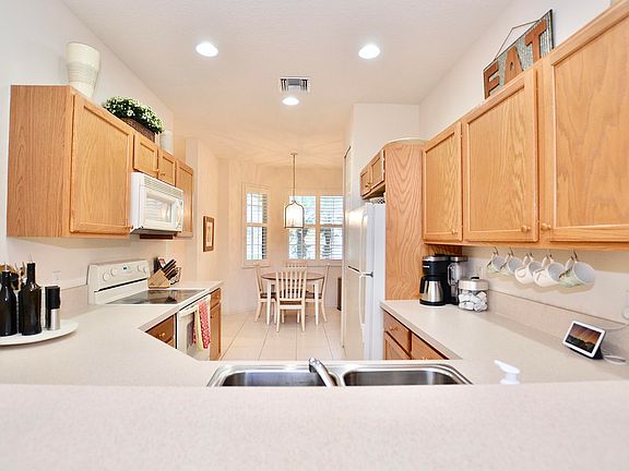 3rd image of 9209 Wentworth Lane