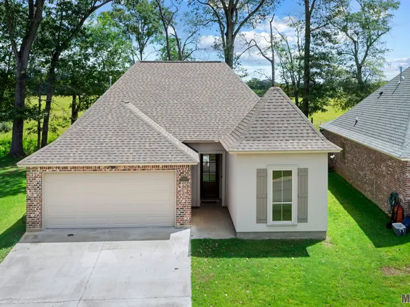 13124 Cedar Pointe Dr, Saint Francisville, LA 70775