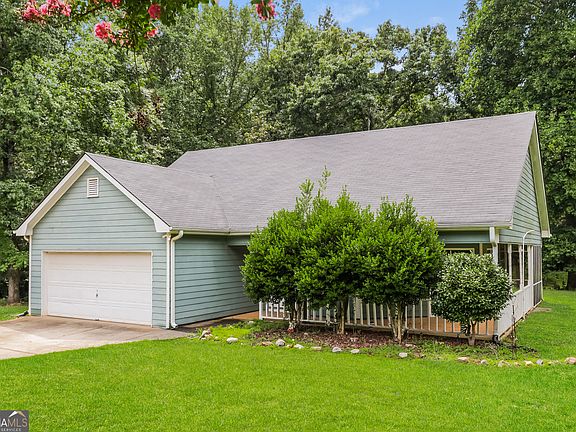 2nd image of 340 Freeman Dr