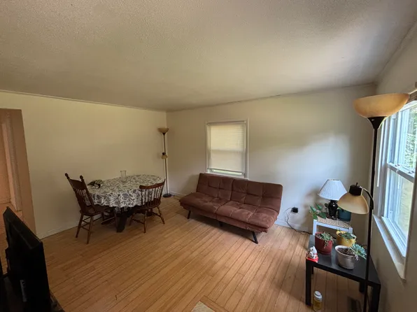 113 Leverett Rd #4, Shutesbury, MA 01072