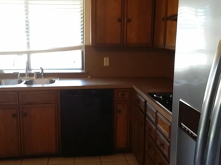 2115 Blossom Ln — Photo 27