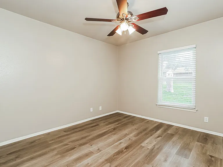 10614 Cherry Laurel — Photo 14