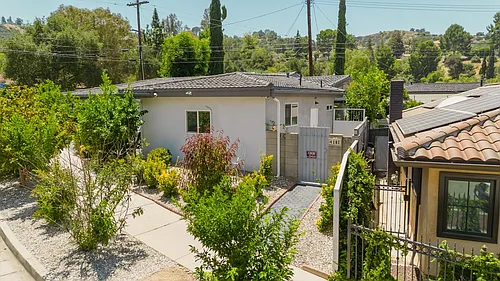 4207 Canoga Dr Photo 1