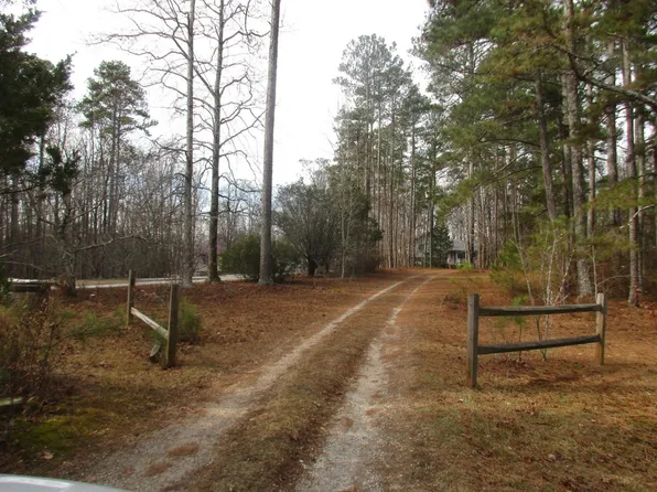 1405 Daniel Rd, Villa Rica, GA 30180