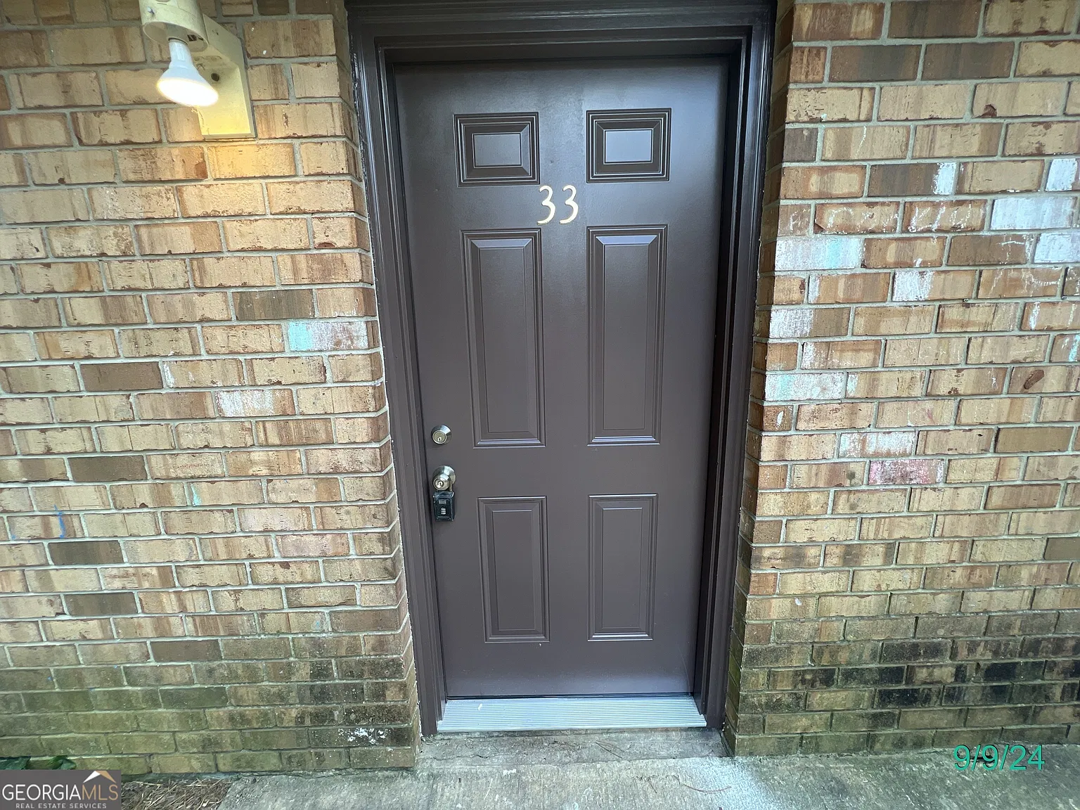 2 bed, 1.0 bath, 988 sqft, $1,395 — Photo 3