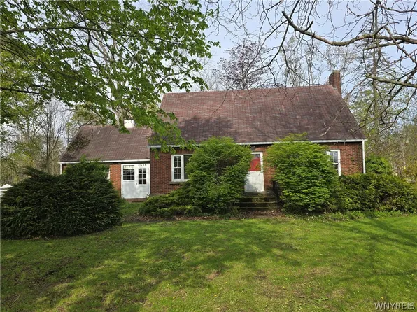4636 Alabama Rd, Medina, NY 14103