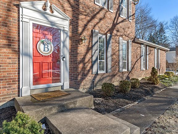 2nd image of 8313 Scarsdale Ct