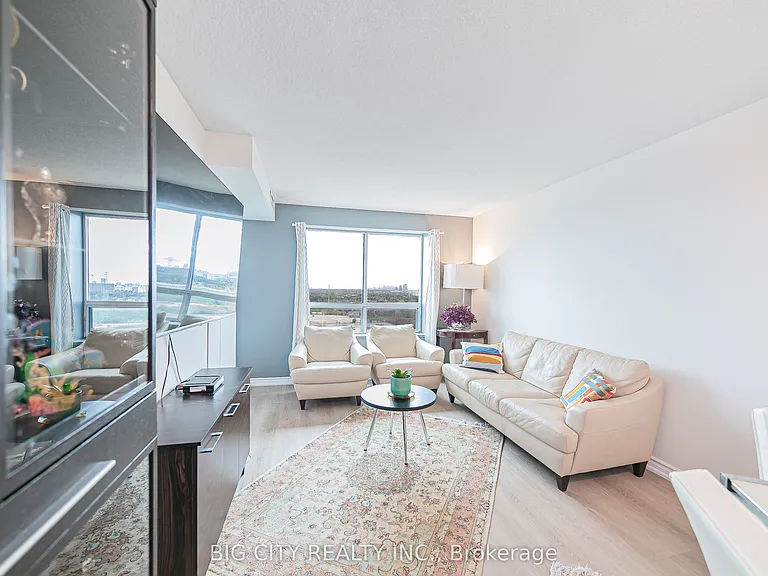 23 Oneida Cres #1206 — Photo 6