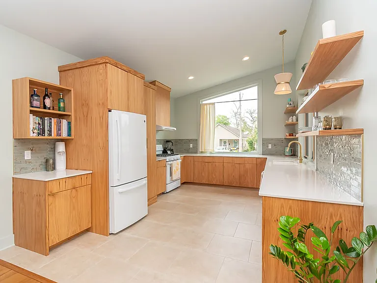 2684 Cork St — Photo 10