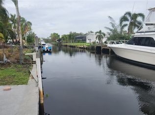 2232 Marina Park Dr, Fort Myers, FL 33905