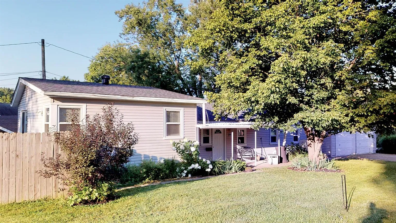 7901 Elton St photo 1