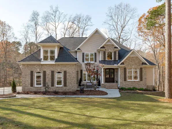 209 Morayshire Ct, Holly Springs, NC 27540