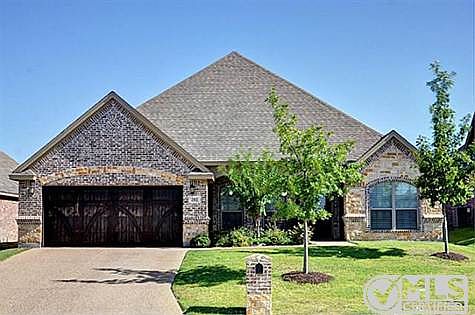 1st image of 202 Bay Hill Dr