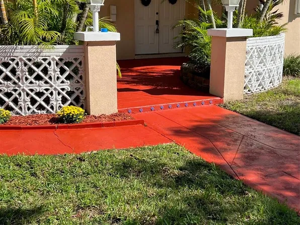 8951 SW 60th Ter, Miami, FL 33173