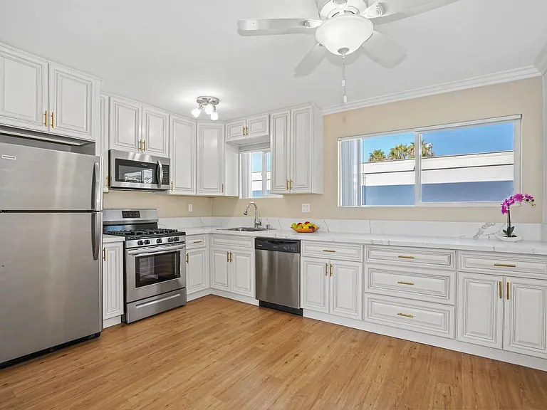3455 Del Rey St — Photo 13