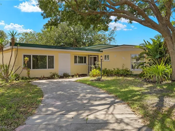 3843 La Palma St, Fort Myers, FL 33901