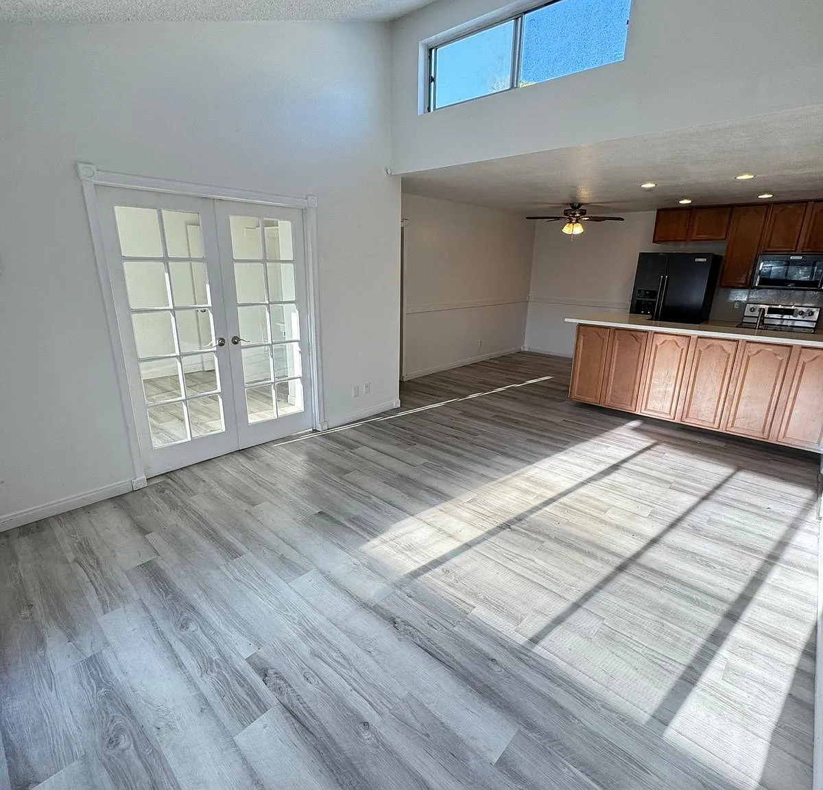 3550 Ruffin Rd — Photo 1