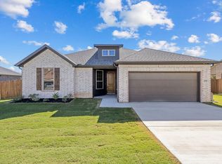 2110 Briarwood Dr, Bridgeport, TX 76426