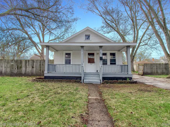 356 E Elza Ave, Hazel Park, MI 48030