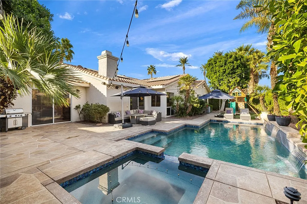 4 bed, 2.5 bath, 2770 sqft, $6,500 — Photo 1