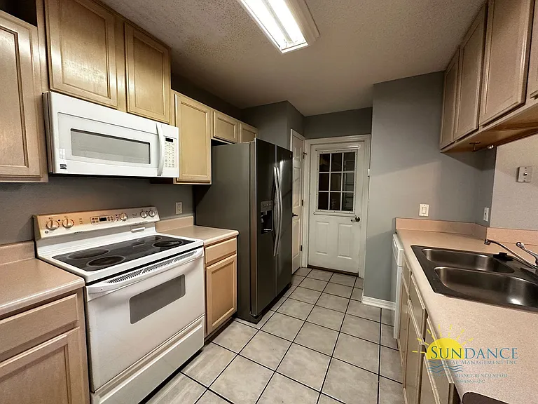 1329 White Blossom Ln — Photo 4