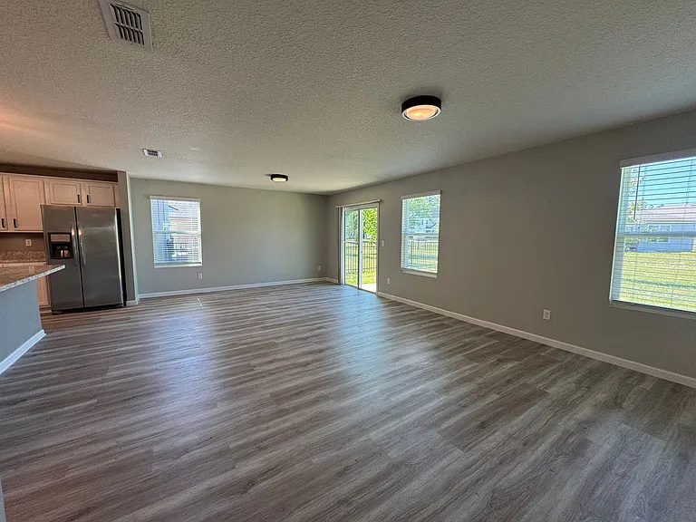 217 Brooklet Cir — Photo 15
