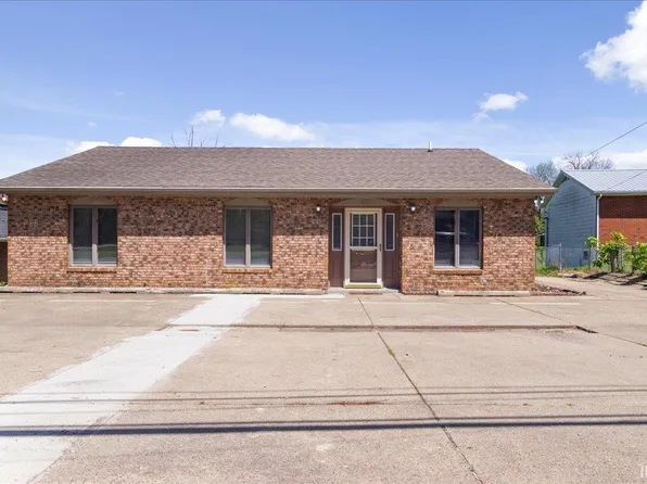 1154 E Main St, Boonville, IN 47601