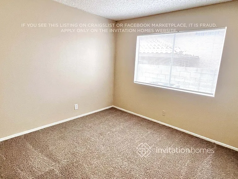 330 Templeton Dr — Photo 8