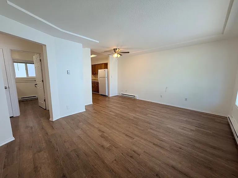525 NE 113th Ave — Photo 3