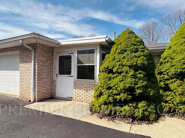 151-163 E Jones, 151-163 E Jones St #C, Millersburg, OH 44654