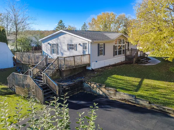 82 Sandbar, Lakemoor, IL 60051