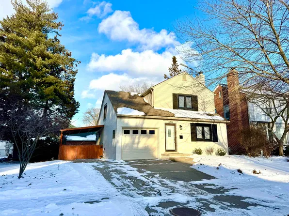 416 Touraine Rd, Grosse Pointe Farms, MI 48236