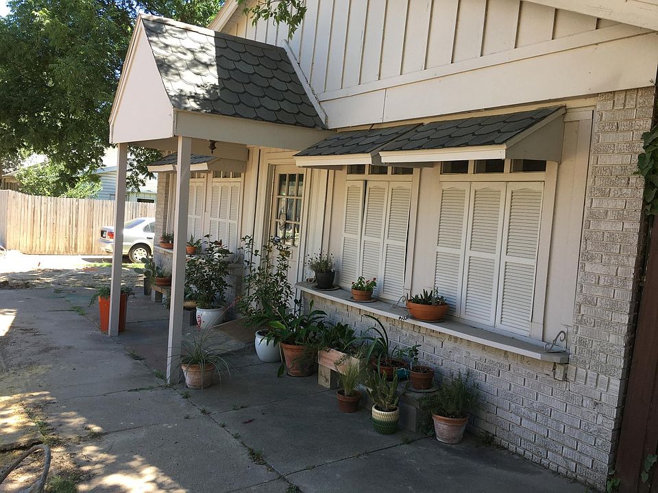 1st image of 2107 Clover Ln
