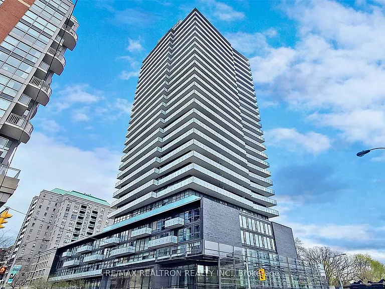 1815 Yonge St #1209 — Photo 1