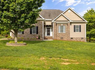 114 Scarlet Oak Ct, Reidsville, NC 27320