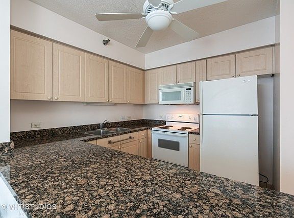 3rd image of 512 N McClurg Ct APT 2208