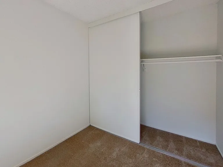 521 N. Tustin Ave — Photo 33