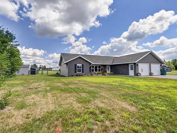 3rd image of 7996 Moidore Dr NW