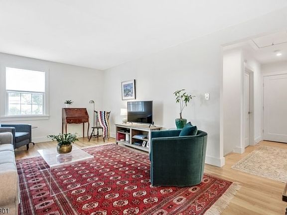 3rd image of 291A Elmwood Ave #B