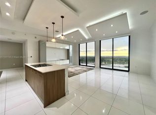 5252 NW 85th Ave PENTHOUSE 2104, Doral, FL 33166