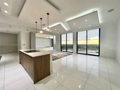 5252 NW 85th Ave PH 2104, Doral, FL, 33166
