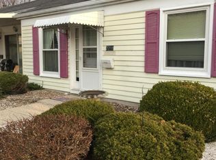 7789 Coachman Ln, Jenison, MI 49428