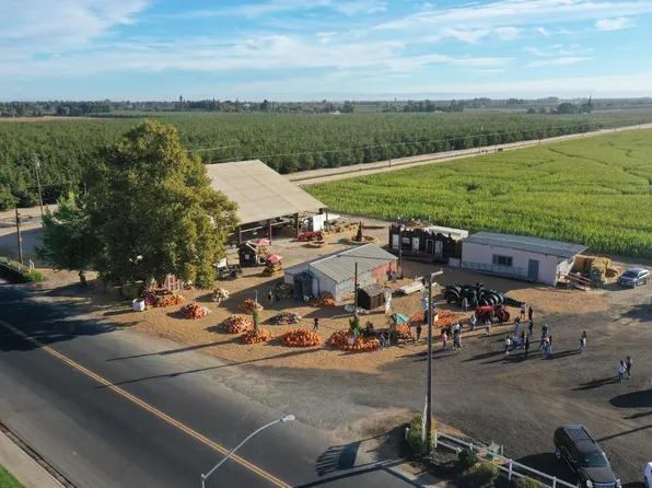 716 N Daubenberger Rd, Turlock, CA 95380